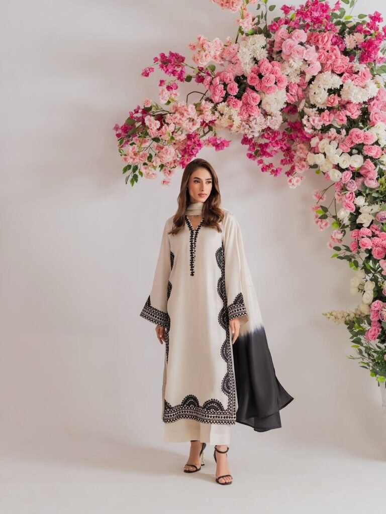 Scalloped Border Straight Suit – Ivory Cream